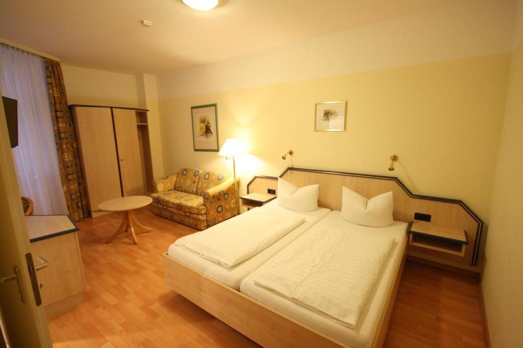 Altstadt Hotel Heidelberg Exterior photo