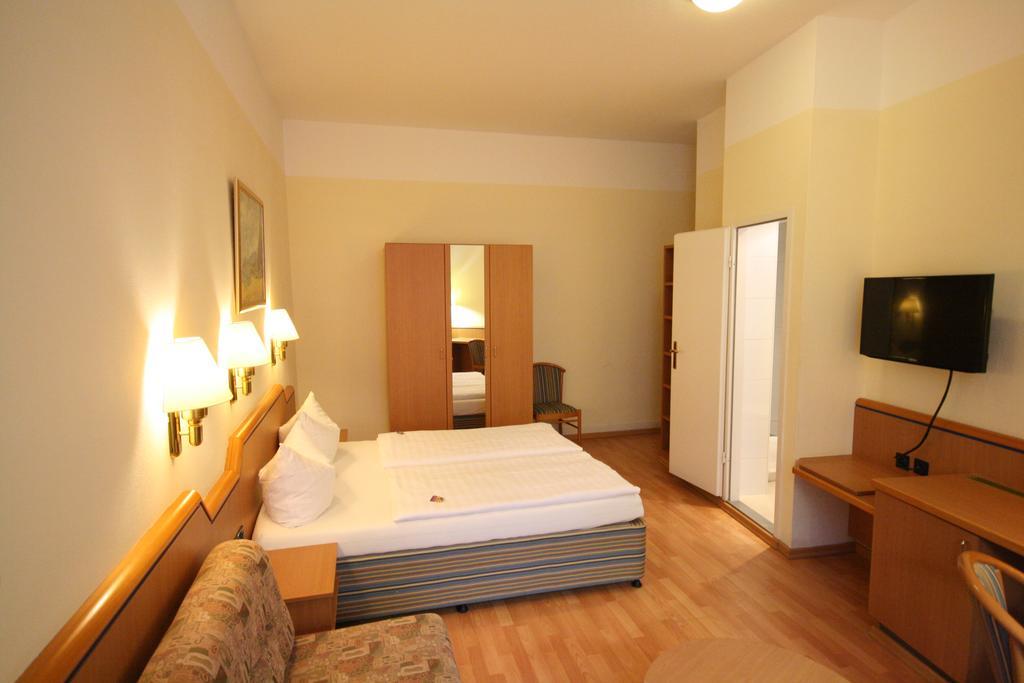 Altstadt Hotel Heidelberg Exterior photo